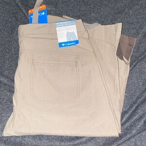 Columbia women’s knee length shorts